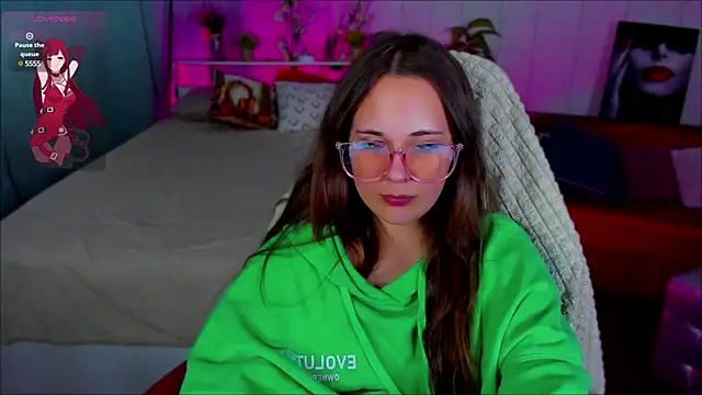 Makima lee online show from February 24, 2025, 4:36 pm