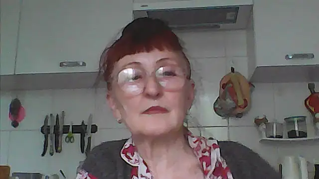 TanyaSweet634 online show from May 15, 2026, 5:14 am