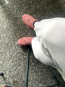 FeetVibe online show from October 11, 2025, 6:45 am