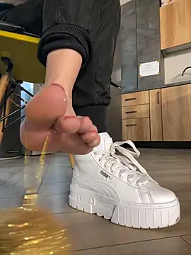 FeetVibe online show from November 21, 2025, 7:40 am