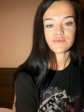 English-Chloe96 online show from December 5, 2024, 5:15 am