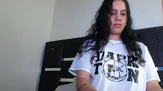 Snapshot of realshy-Stepsis chatting on February 11, 2026, 11:32 pm realshy-Stepsis online show from February 11, 2026, 11:32 pm