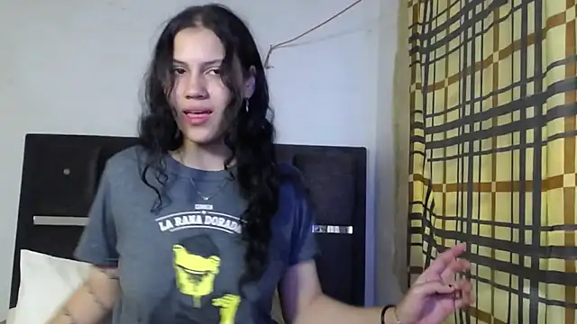 Snapshot of realshy-Stepsis chatting on March 25, 2026, 1:28 pm realshy-Stepsis online show from March 25, 2026, 1:28 pm