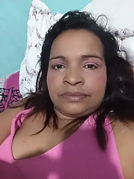 Snapshot of _violetta_- chatting on June 20, 2026, 1:47 pm violetta - online show from June 20, 2026, 1:47 pm