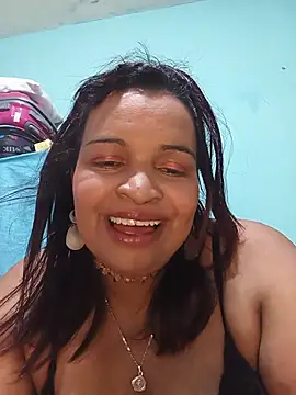 Snapshot of _violetta_- chatting on June 25, 2026, 10:58 pm violetta - online show from June 25, 2026, 10:58 pm