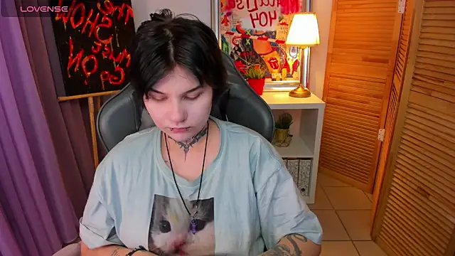 mekurisu online show from February 2, 2025, 1:23 am