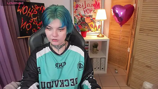 mekurisu online show from February 11, 2025, 7:23 am