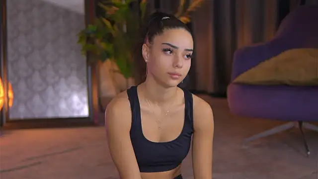 CherrySelena online show from December 8, 2024, 7:11 pm