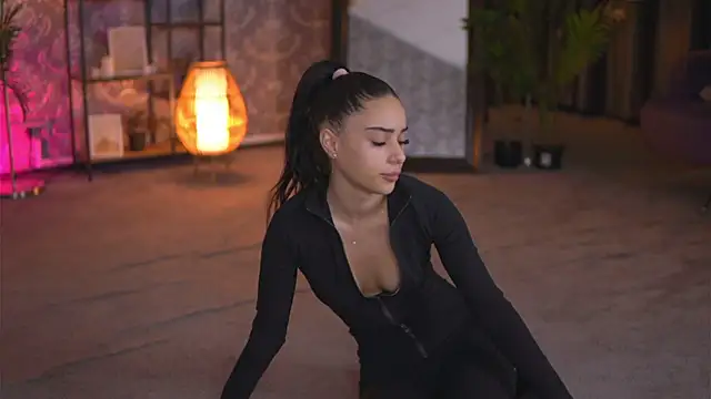 CherrySelena online show from March 5, 2025, 9:37 pm