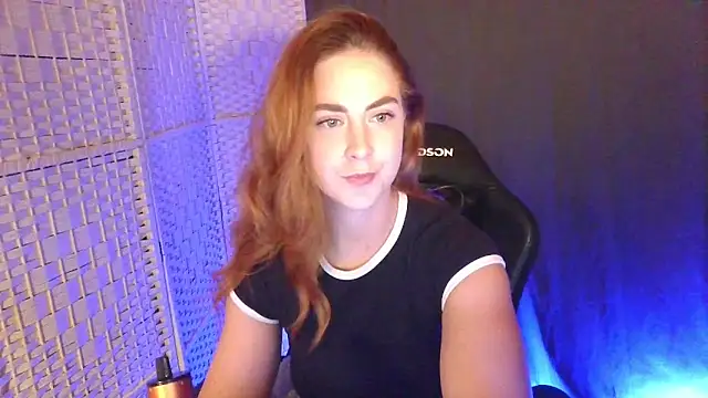 KayleyxEmily online show from February 15, 2026, 9:11 pm