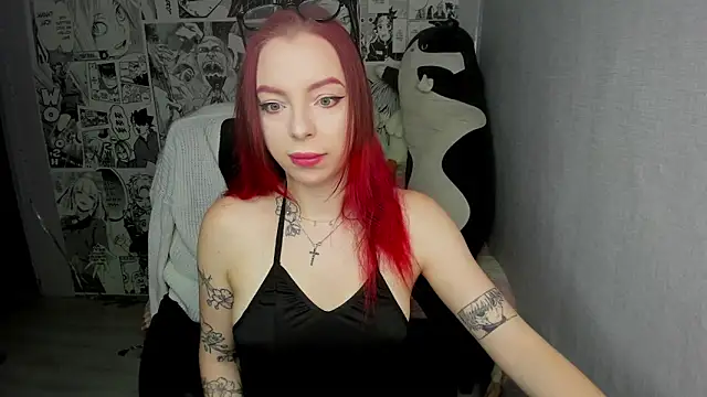 Snapshot of Martha_Cameron chatting on October 3, 2025, 8:06 pm Martha Cameron online show from October 3, 2025, 8:06 pm