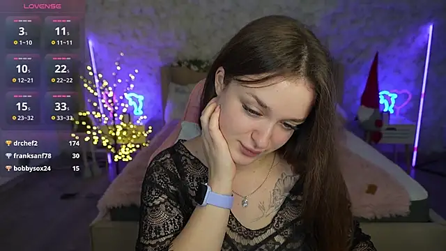 DonnaLustt online show from January 10, 2025, 5:26 am