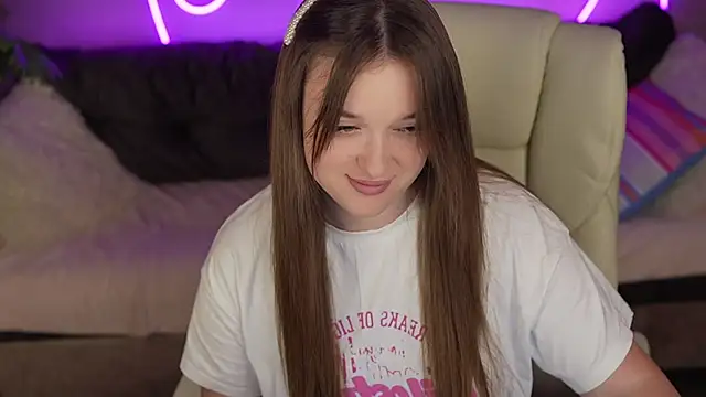 DonnaLustt online show from November 21, 2025, 9:02 pm