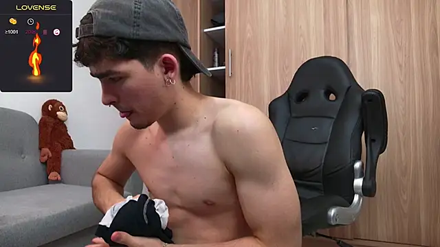 zenn rush1 online show from December 17, 2024, 2:22 pm