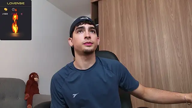 zenn rush1 online show from December 23, 2024, 12:30 pm