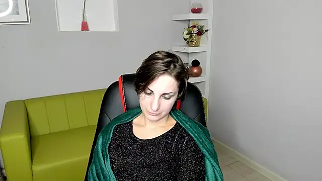 AuroraScript online show from December 12, 2024, 4:26 am