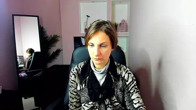 AuroraScript online show from December 18, 2024, 9:29 pm