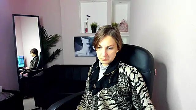 AuroraScript online show from December 19, 2024, 12:34 am