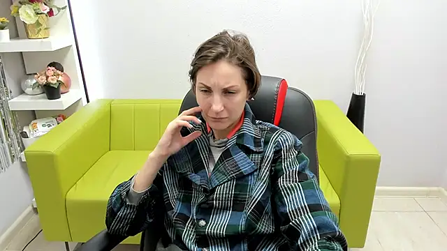 AuroraScript online show from December 27, 2024, 4:26 am