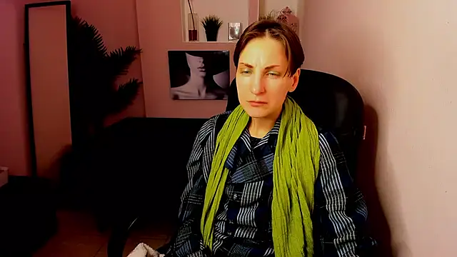 AuroraScript online show from February 6, 2025, 4:21 am