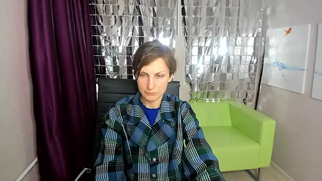 AuroraScript online show from March 22, 2025, 6:25 pm