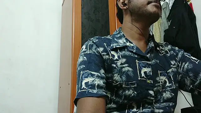 Snapshot of Awesomehotboy chatting on December 15, 2025, 2:32 pm Awesomehotboy online show from December 15, 2025, 2:32 pm