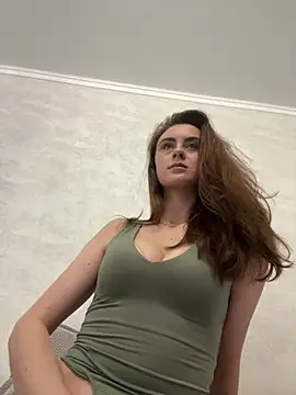 Snapshot of Miilania chatting on January 5, 2025, 6:35 am Miilania online show from January 5, 2025, 6:35 am