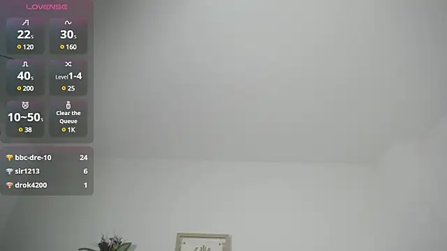 soy mariana  online show from March 13, 2025, 8:37 am