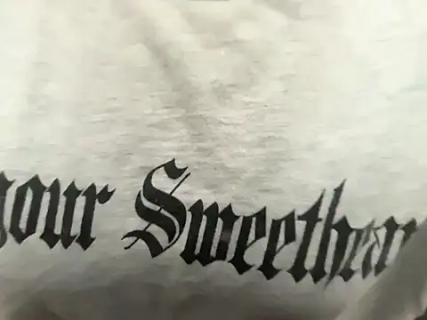 MissSwitch online show from December 6, 2024, 4:17 pm