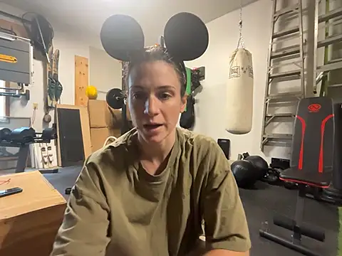 MissSwitch online show from December 10, 2024, 5:22 pm