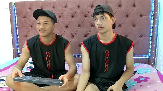 Snapshot of boys_yourparty chatting on January 9, 2025, 1:35 pm boys yourparty online show from January 9, 2025, 1:35 pm