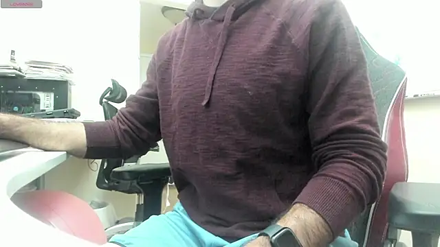 bear russian hunk online show from October 9, 2025, 1:20 pm