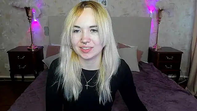 Iriska mini online show from September 10, 2025, 7:19 am