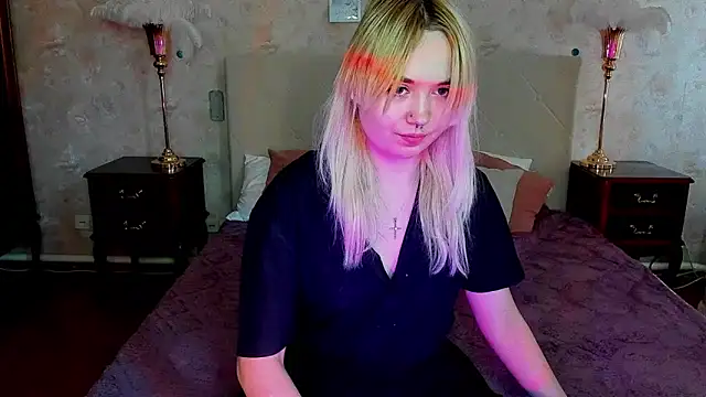 Iriska mini online show from September 14, 2025, 7:29 am