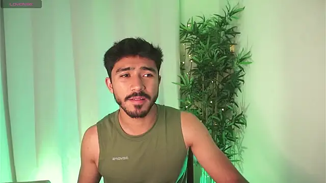 dam0n fr0st online show from April 16, 2026, 9:39 pm