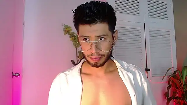 Snapshot of Colby_brown03 chatting on November 21, 2025, 7:34 pm Colby brown03 online show from November 21, 2025, 7:34 pm