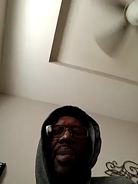 Txdarkmeat74 online show from March 18, 2026, 1:47 pm