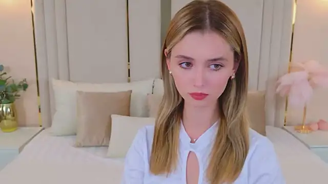 MarybethSnow online show from September 17, 2025, 5:14 pm