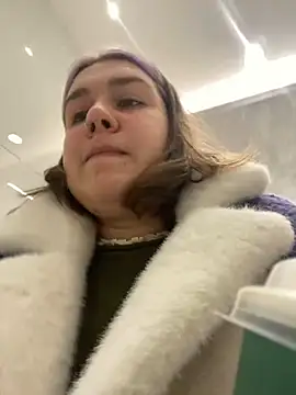 SuzieMurray online show from December 24, 2024, 10:33 am