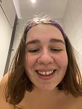 SuzieMurray online show from January 4, 2025, 9:21 am