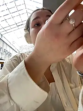 SuzieMurray online show from March 13, 2025, 11:19 am