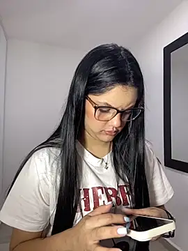 Snapshot of kimberlyhills1 chatting on October 11, 2025, 5:17 am kimberlyhills1 online show from October 11, 2025, 5:17 am