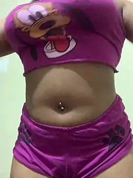 nanaypretinha online show from December 18, 2024, 2:53 am