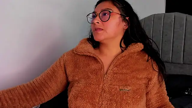 lorymoon online show from December 27, 2024, 1:22 am