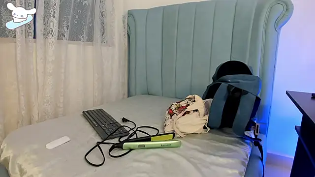 Snapshot of AlexaFoxy18 chatting on November 6, 2025, 7:42 am AlexaFoxy18 online show from November 6, 2025, 7:42 am