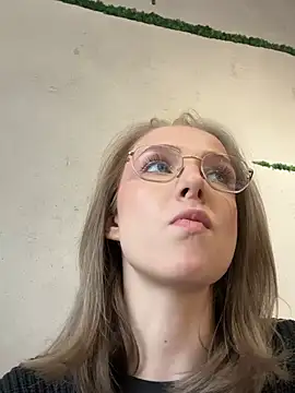 CaseyStar online show from February 6, 2025, 9:43 am