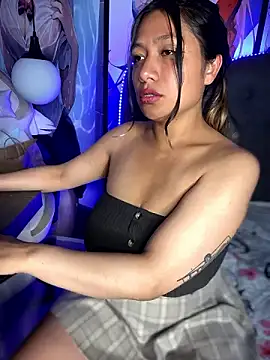 Im Little online show from December 2, 2024, 6:41 am