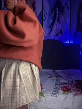 Im Little online show from December 14, 2024, 2:56 am