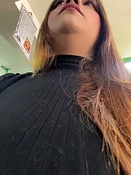 Tatiana O online show from November 11, 2025, 4:07 pm