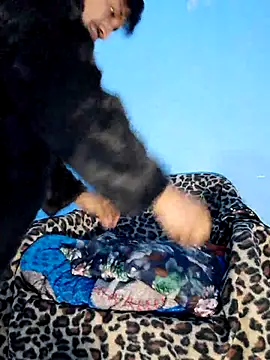 charlesss19 online show from March 20, 2025, 7:14 pm